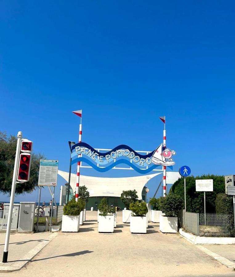 Next Stop: Bari Exterior foto